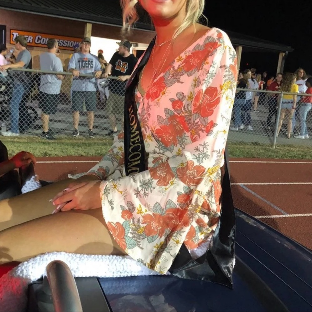 Lulus floral romper - Picture 6 of 6
